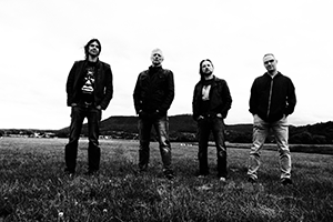 Mountain Throne-Band