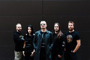 Amoth-Band-Mervi Tikkanen